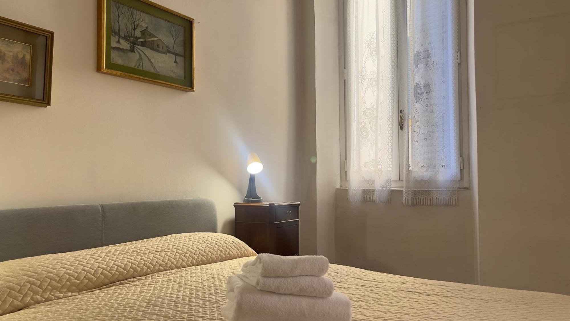 Papavero Piazza Delfino แบร์กาโม ภายนอก รูปภาพ